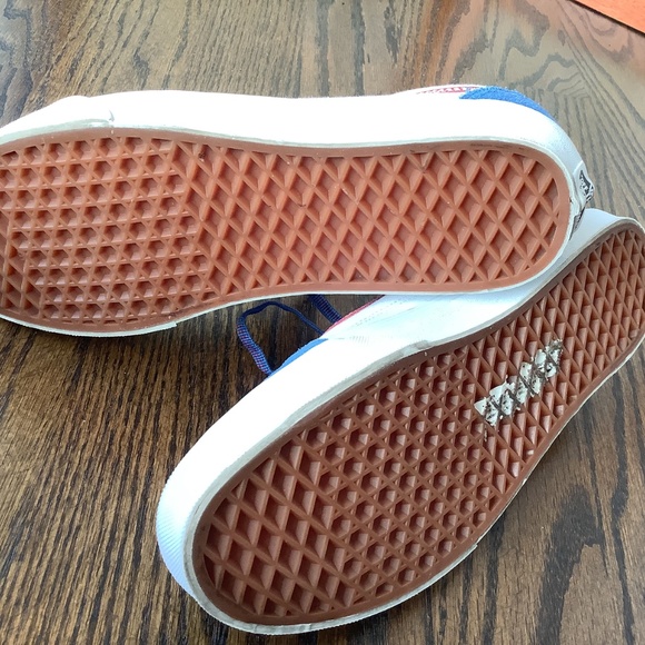 Unisex Vans Old Skool Sport Classic Skate Shoes Red White Blue M9.5/W11 - Picture 6 of 7